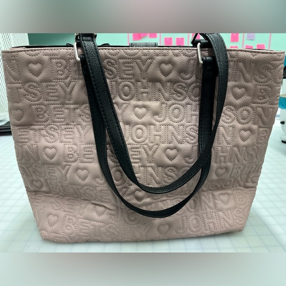 Betsey Johnson tote - Picture 2 of 5